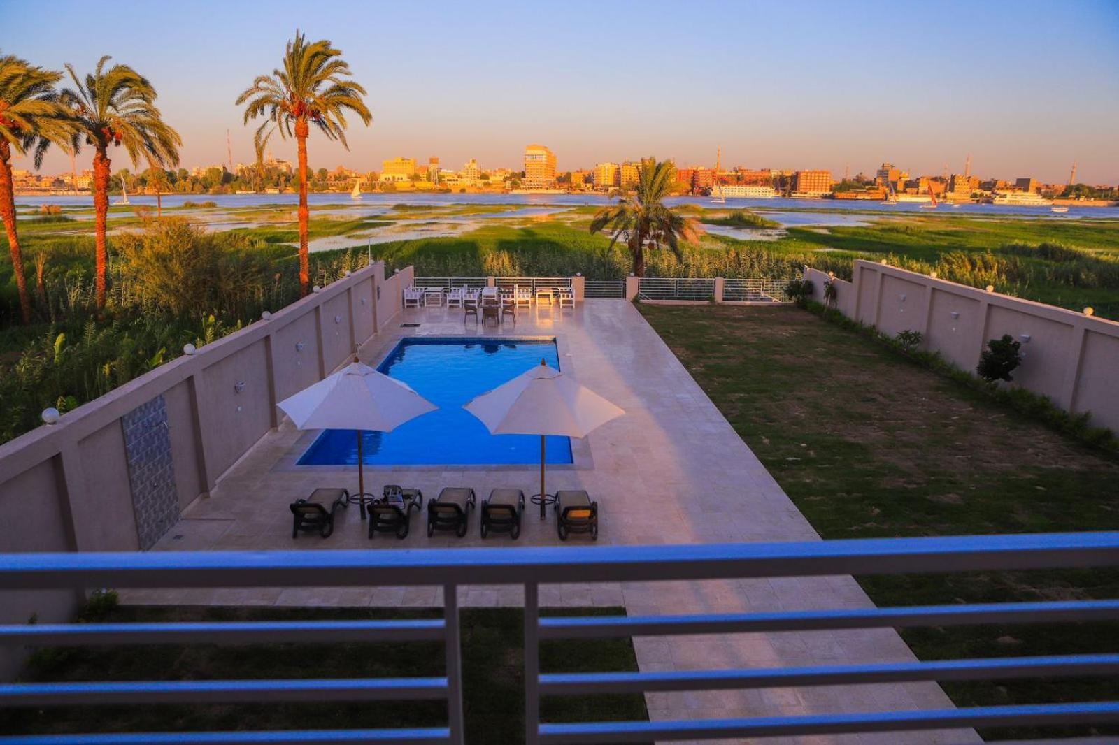 Royal Nile Villas - Pool View Apartment 2 Luxor Exterior photo